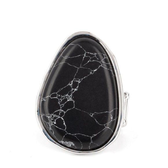 NWT ALL PAPARAZZI JEWELRY 5/$25 Black Marble Extra Large Stone Ring.